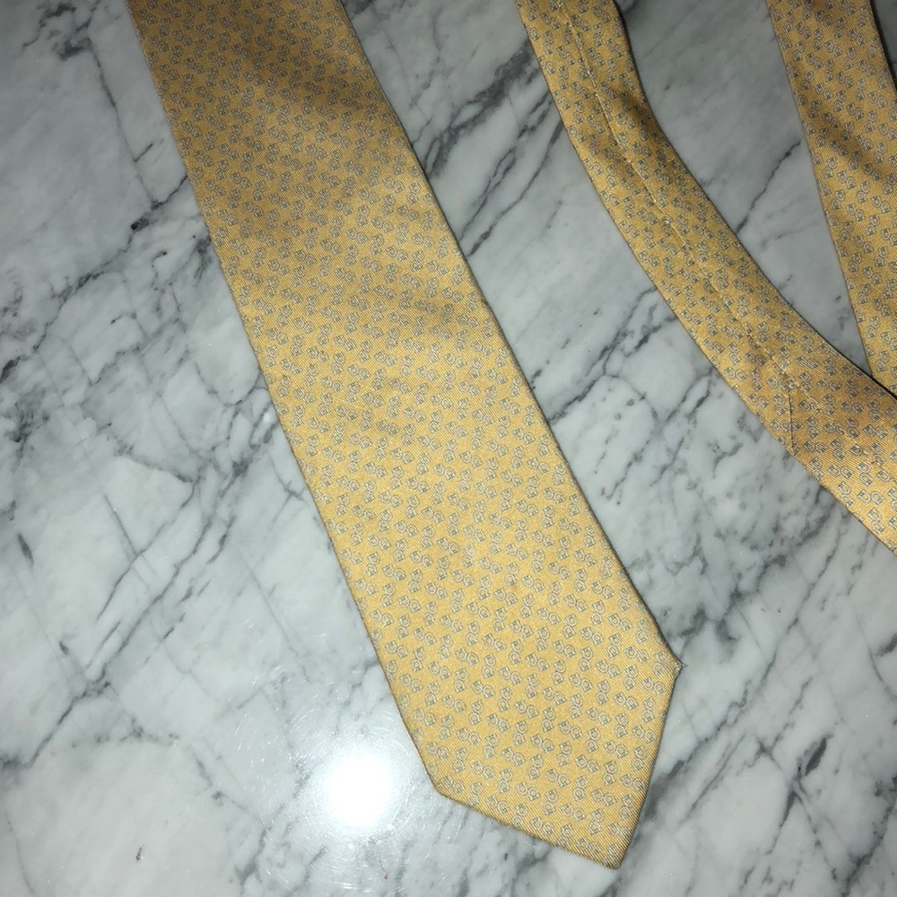Tie